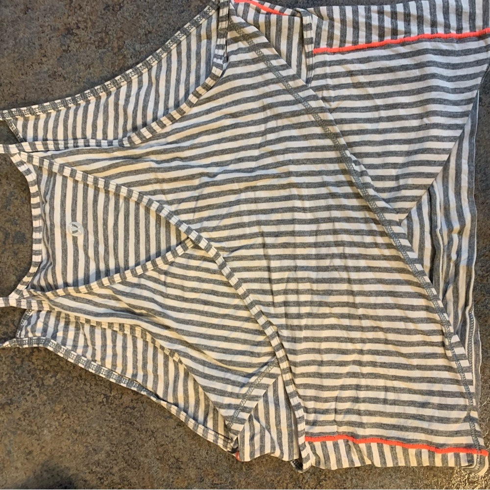Lululemon tank crop